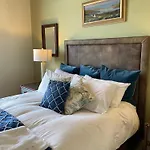 Seabrook Connemara Willa *